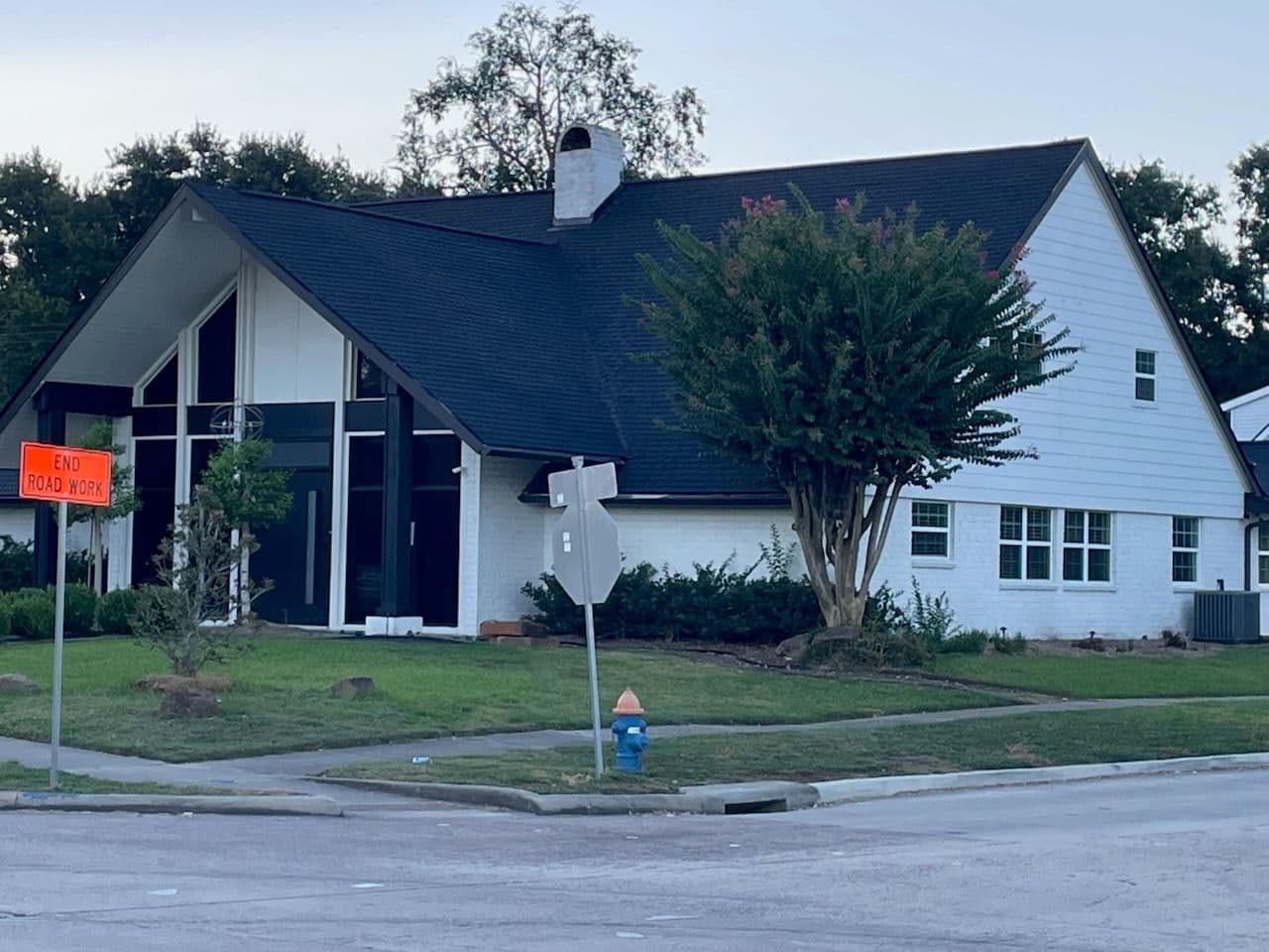 Gallery photos for Sleek New Roofing System for a Modern Home in Anna TX: Image #1