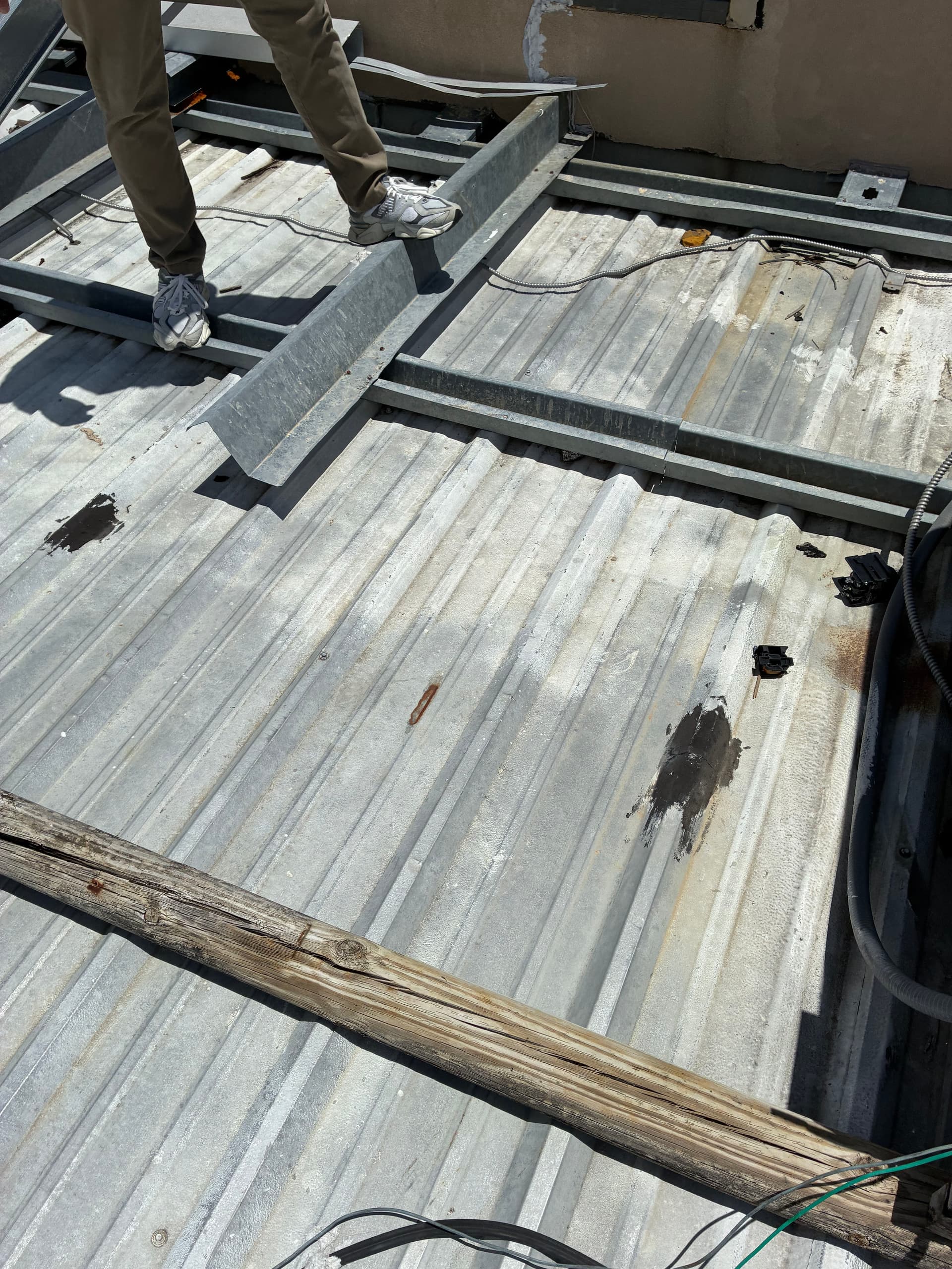 Gallery photos for Hail Damage Confirmed on This Commercial Roof - Claim Filed: Image #5
